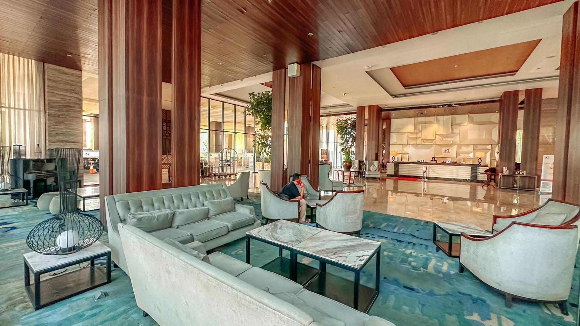 Swiss-Belinn Karawang Luaran gambar