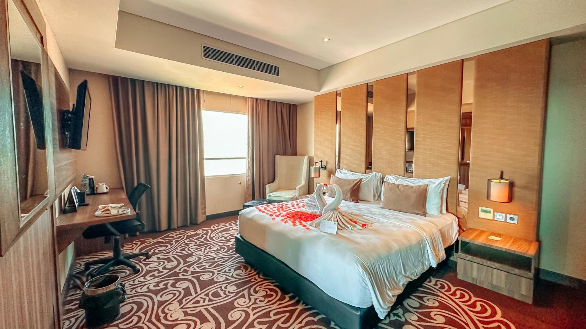 Swiss-Belinn Karawang Luaran gambar