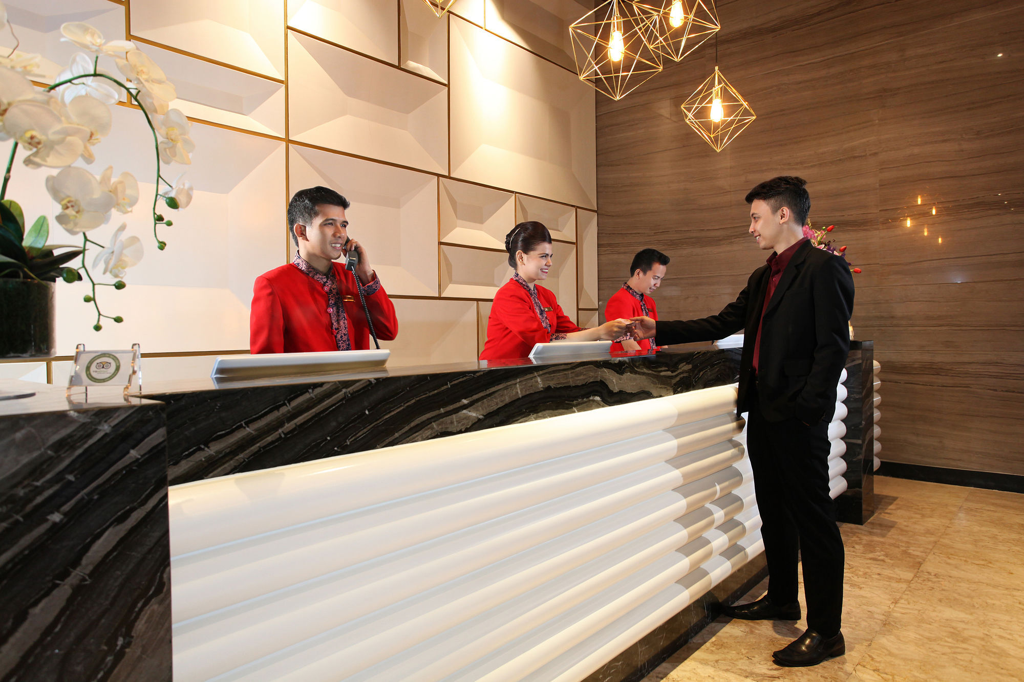 Swiss-Belinn Karawang Luaran gambar