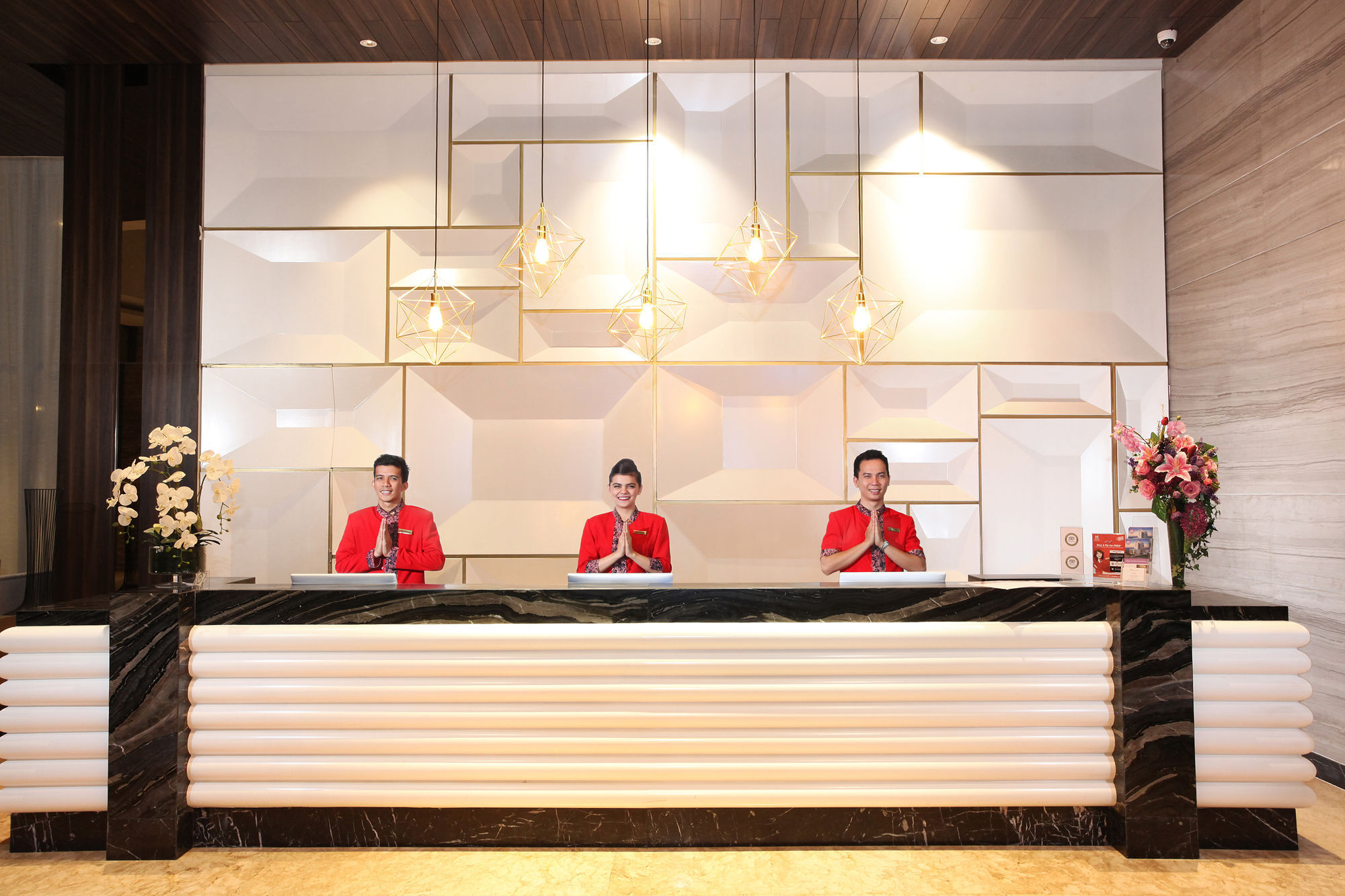 Swiss-Belinn Karawang Luaran gambar