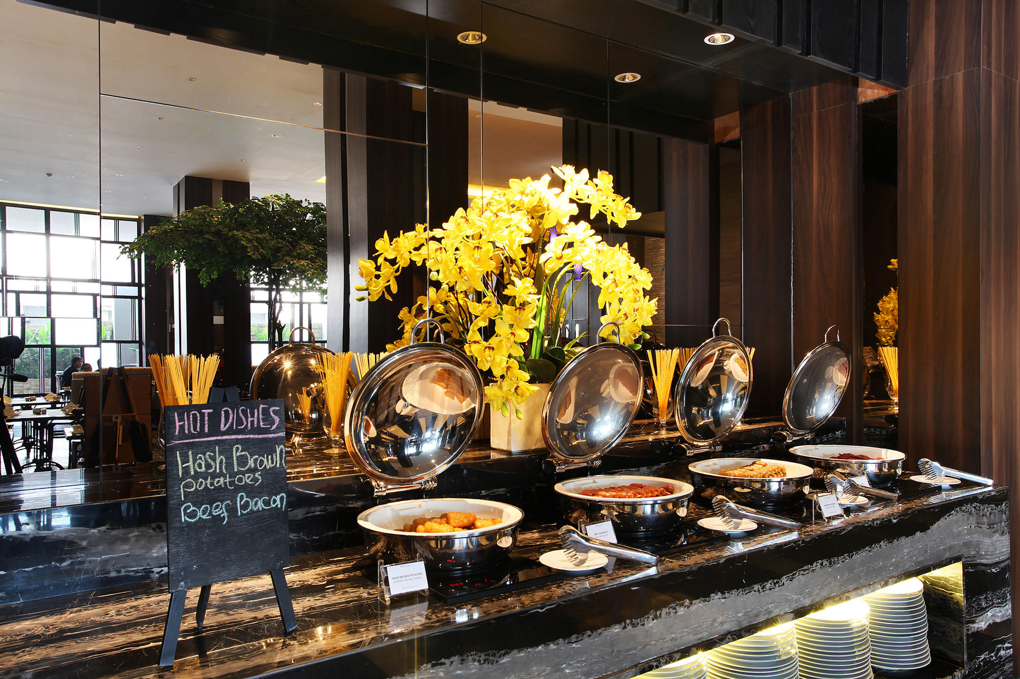 Swiss-Belinn Karawang Luaran gambar